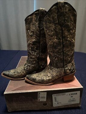 Circle G Distressed Black and Gold Embroidered Cowboy Boots